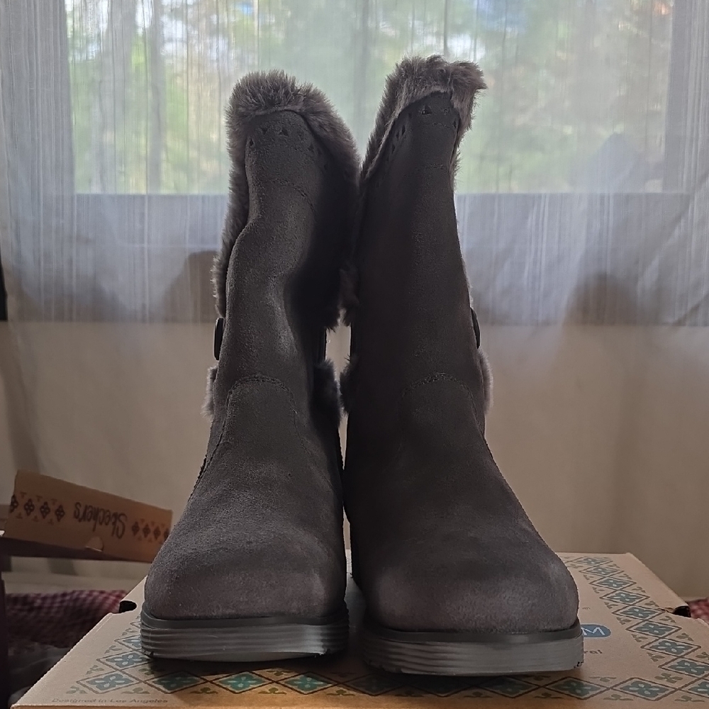 Skechers Charcoal Fur-Trimmed Winter Boots